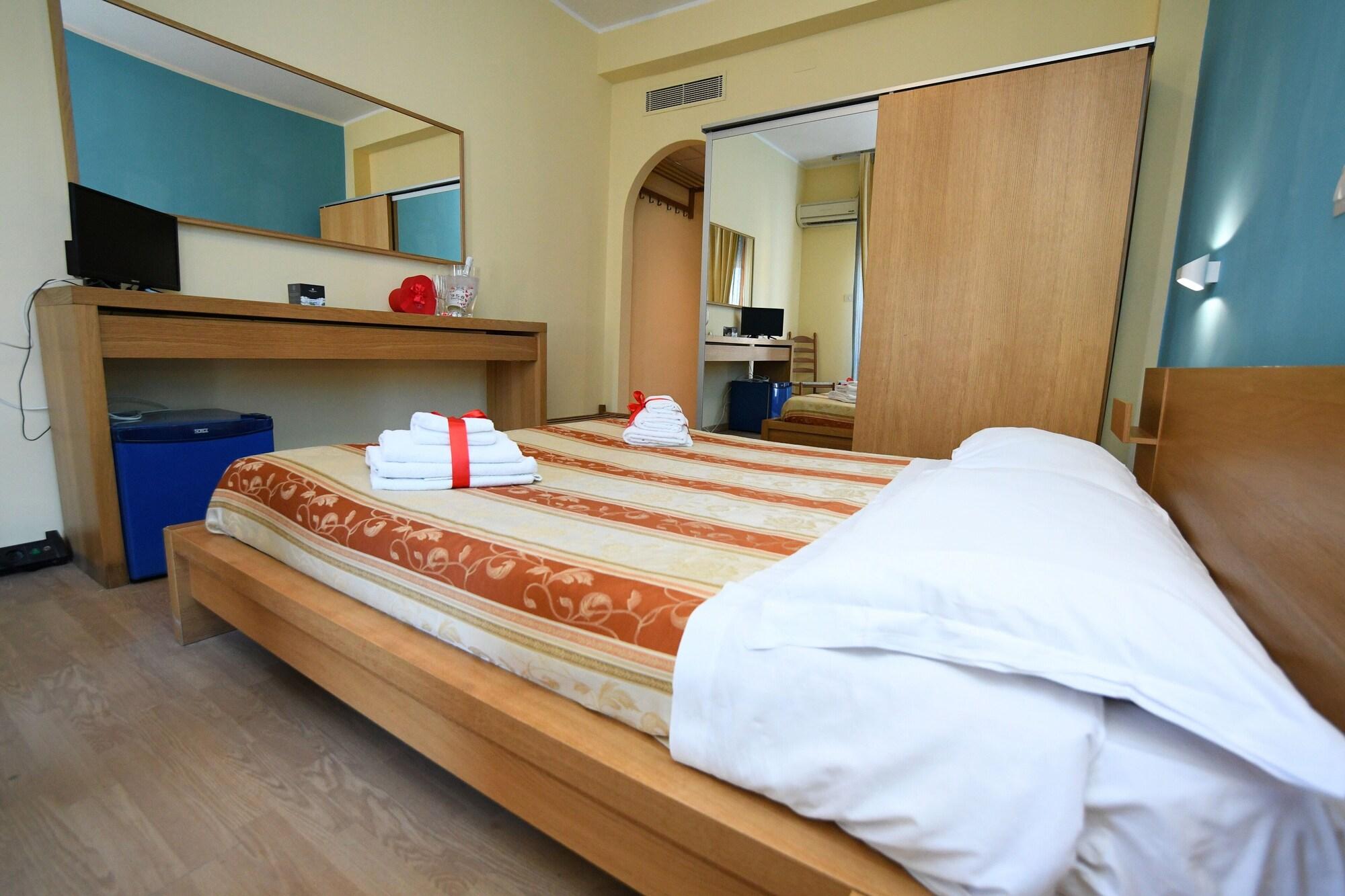 International Resort Mondragone Εξωτερικό φωτογραφία