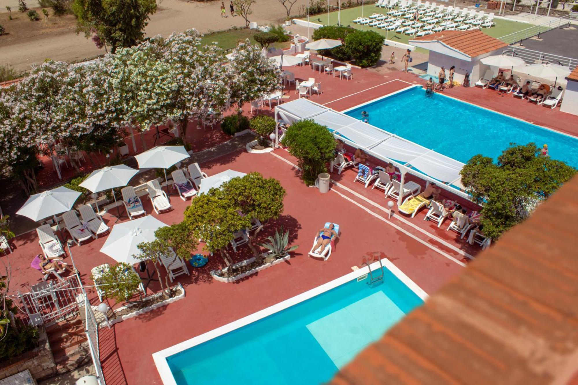 International Resort Mondragone Εξωτερικό φωτογραφία