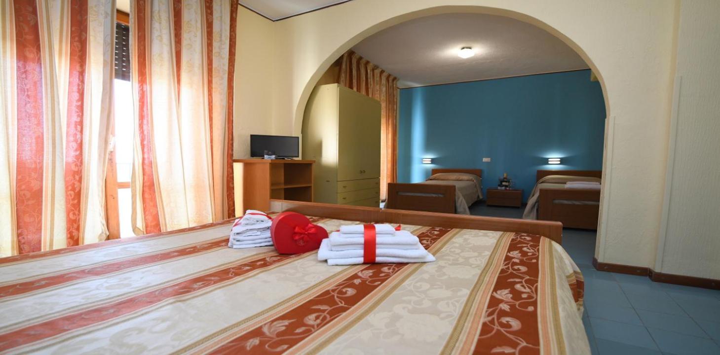 International Resort Mondragone Εξωτερικό φωτογραφία