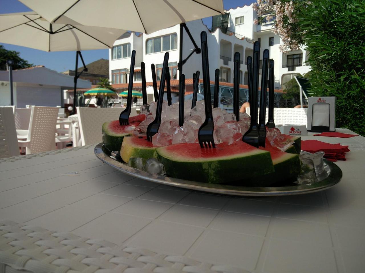 International Resort Mondragone Εξωτερικό φωτογραφία