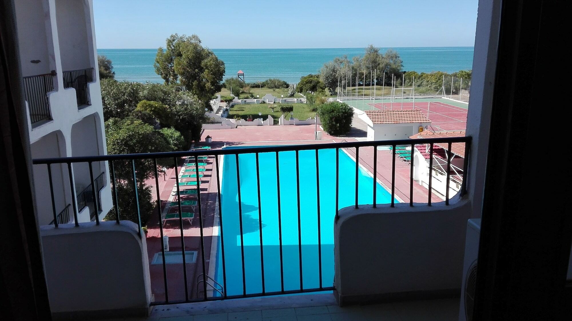 International Resort Mondragone Εξωτερικό φωτογραφία